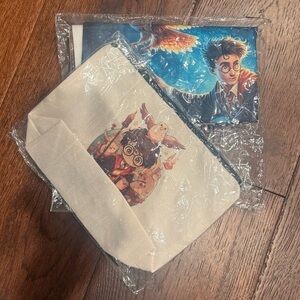 NWT HARRY POTTER MINI POUCH/TOWEL BUNDLE SET, ONE SIZE, MULTICOLOR